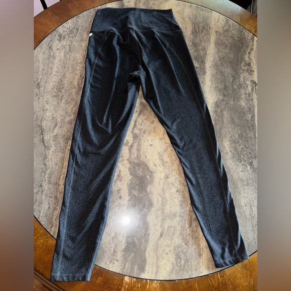 Fabletics and north face legging bundle size: small - Picture 4 of 9